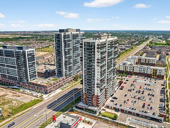4th image of 2550 Simcoe St N #1212