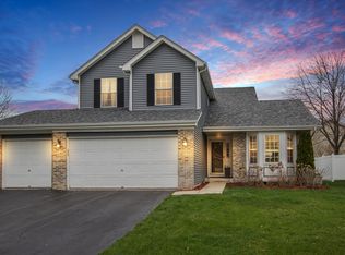 1221 Cottonwood Dr, Aurora, IL 60506