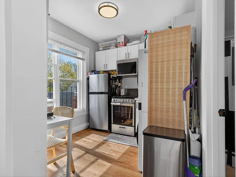 1576 Cambridge St #3L — Photo 13