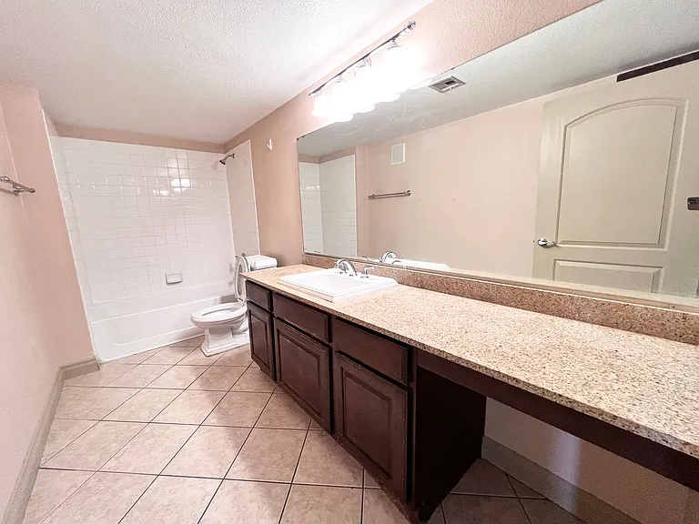 1150 N Buffalo Dr #1077 — Photo 14