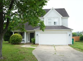 7915 Bella Vista Ct, Charlotte, NC 28216