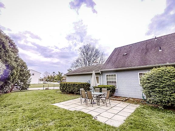 4th image of 5704 Baytree Dr