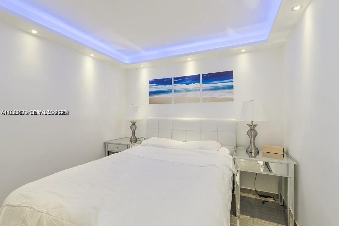 The Presidential Condo — Photo 3