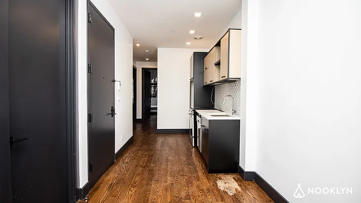 Rented by Nooklyn NYC LLC | media 18