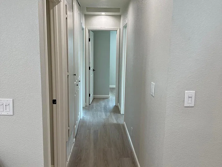 888 Leith Ave — Photo 19