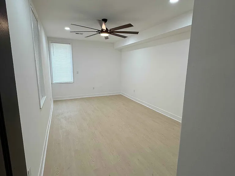 1012 W Lanvale St #1 — Photo 5