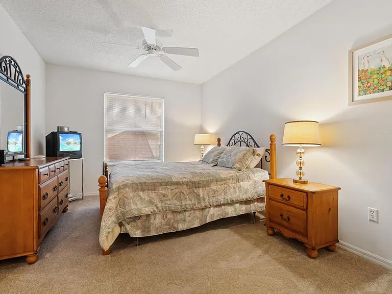 2202 Tuscany Way — Photo 12