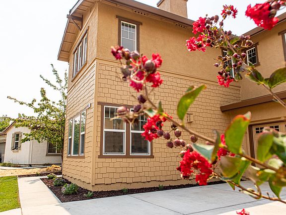 4th image of 4141 Maison Ln #1