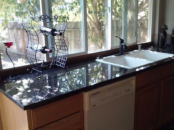 5th image of 1708 SE Sarkesian Drive SE