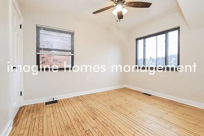 2044 Jacob St — Photo 10