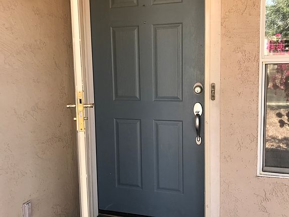 3rd image of 11631 W Carol Ave