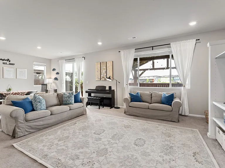 3273 Hanna Dr NE — Photo 12
