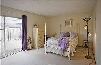 4th image of 1381 Tarpon St
