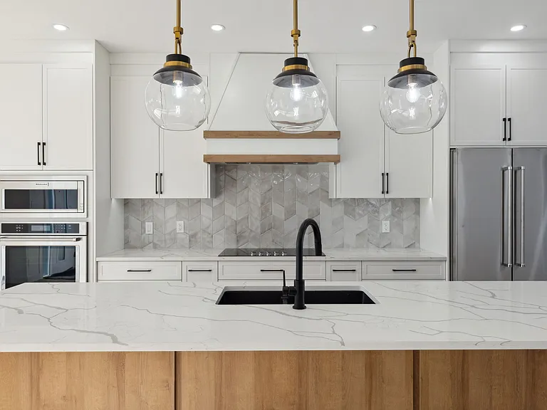 33 Harvard St NW #UPPER — Photo 3
