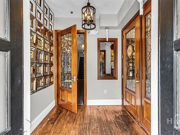 3rd image of 115 E Bay Street