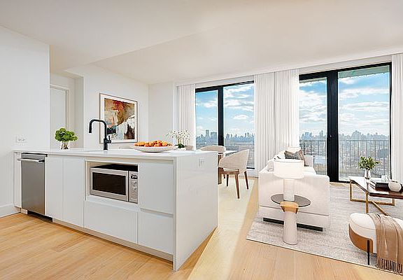 4th image of 224 W 124th St #1124