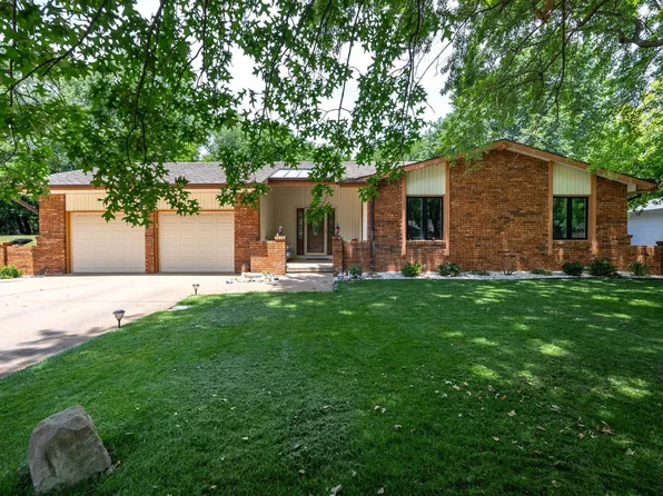 1342 S Bridgewater Ct, Wichita, KS 67209