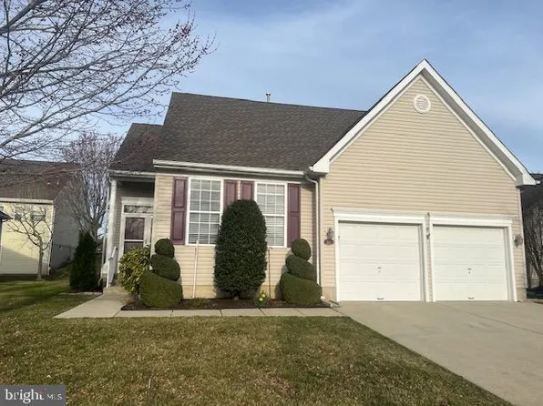 17 Joanne Dr, Sicklerville, NJ 08081