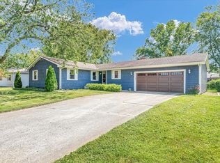 3403 Halifax Dr, Champaign, IL 61822