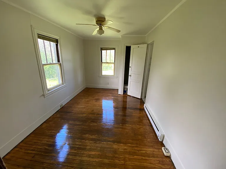 119 Sadler Ct — Photo 5