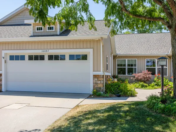 10087 S Crossroad Cir SE #12, Caledonia, MI 49316