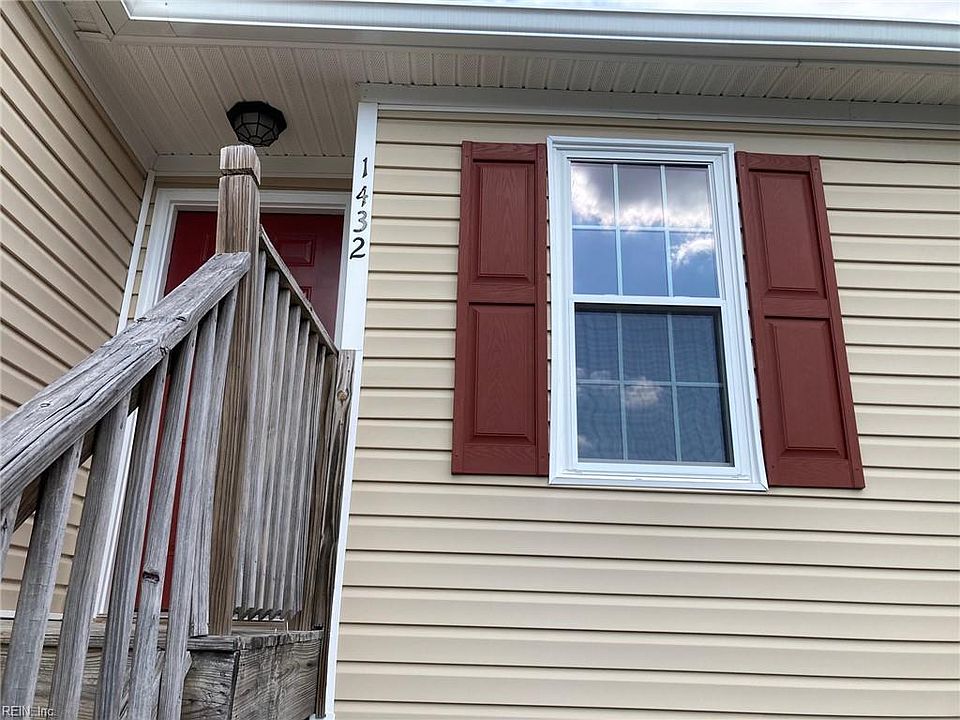 1st image of 1432 Deerpond Ln