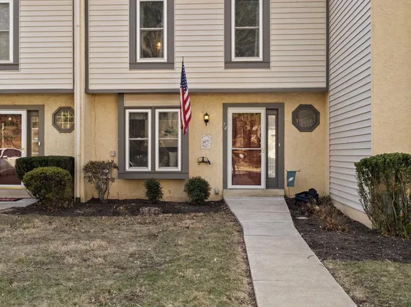 74 Talbot Ct, Media, PA 19063