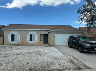 10860 Wakefield St E, Adelanto, CA 92301