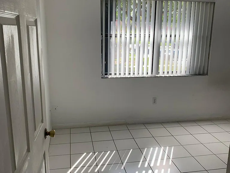 14867 SW 104th St — Photo 11