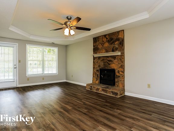 2nd image of 45 Oak Hill Ct
