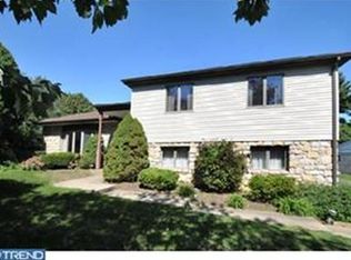 619 Davis Rd, Cheltenham, PA 19012