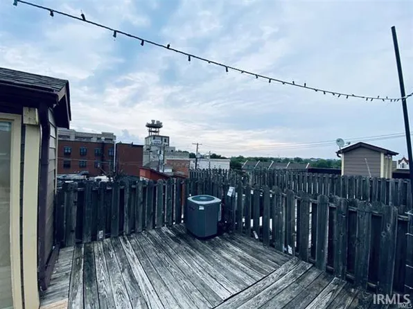 105 E 6th St #A, Bloomington, IN 47408