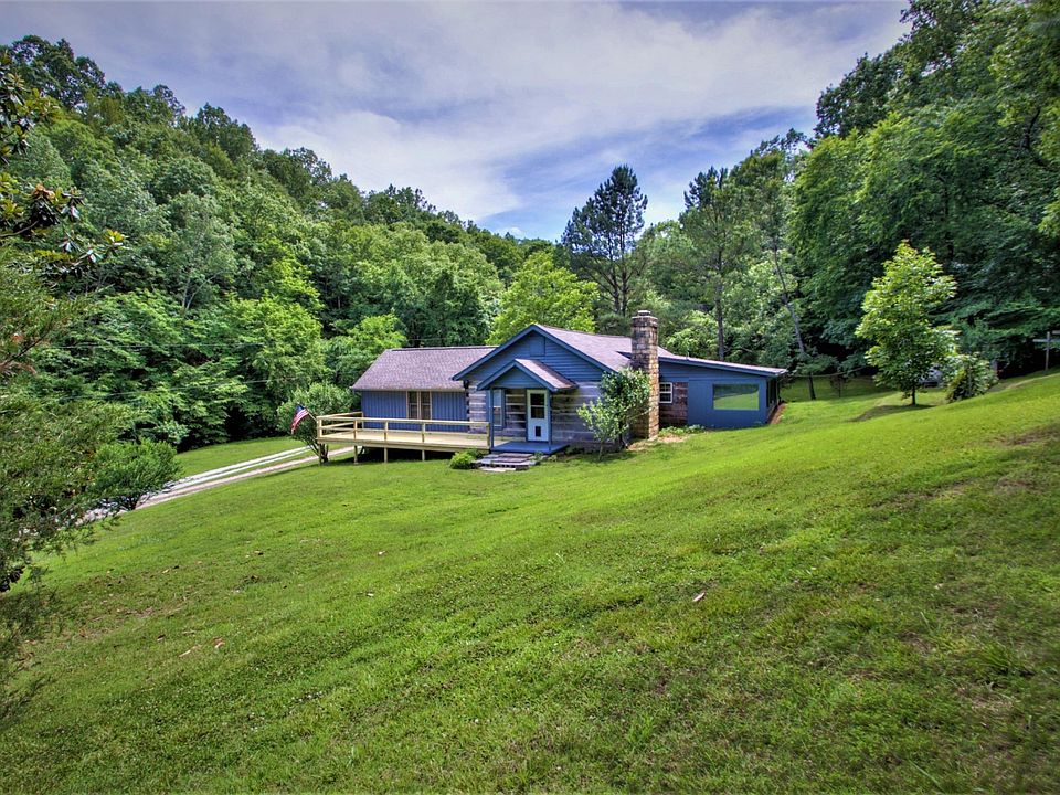 1st image of 4011 Old Charlotte Park W