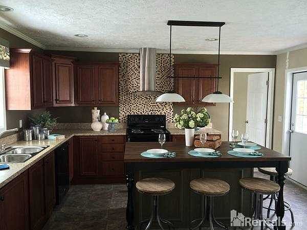 2nd image of 4616 Blacksmith Ct
