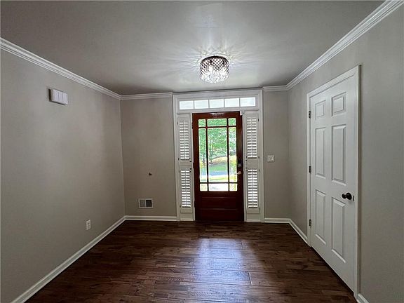 3rd image of 1199 Olde Bridge Dr