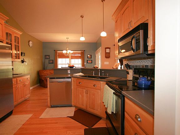 5th image of 5440 White Oak Cir