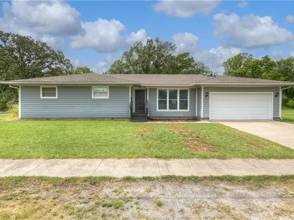 906 Euclid St, Galena, KS 66739