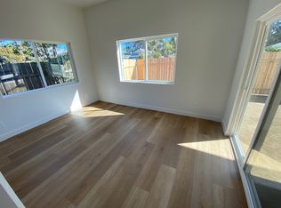 220 Santa Fe Dr, Encinitas, CA 92024