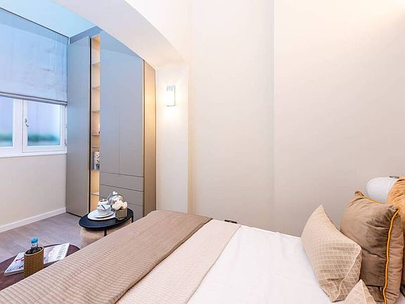 3rd image of 140 Greenfield Ave #2