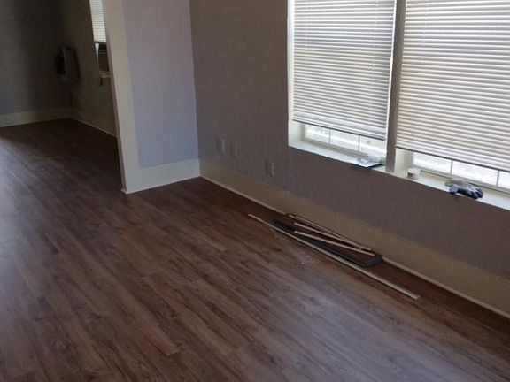 2nd image of 3523 Winnie St