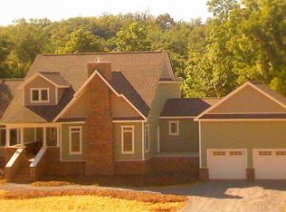 1852 Springhill Rd, Staunton, VA 24401