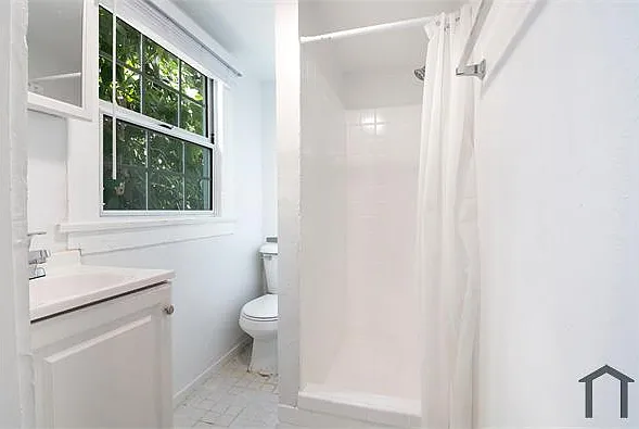 431 E 29th St #4 — Photo 7