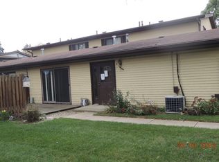 1580 Perry Ct APT B, Aurora, IL 60505