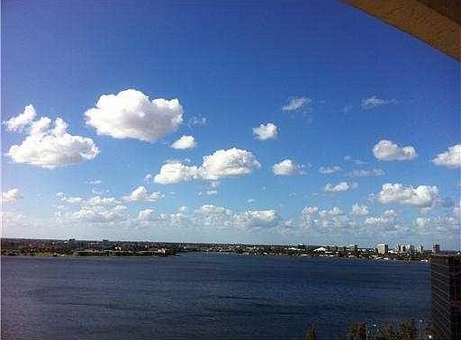 5th image of 616 Clearwater Park Rd APT 1404