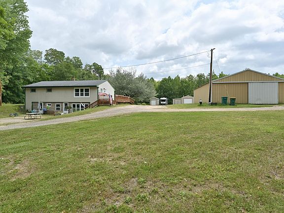 2nd image of 2910 Stoeke Dr