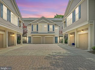 11405 Windleaf Ct APT 26, Reston, VA 20194