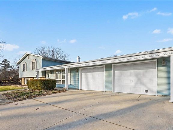 3rd image of 1028 Crestway Dr