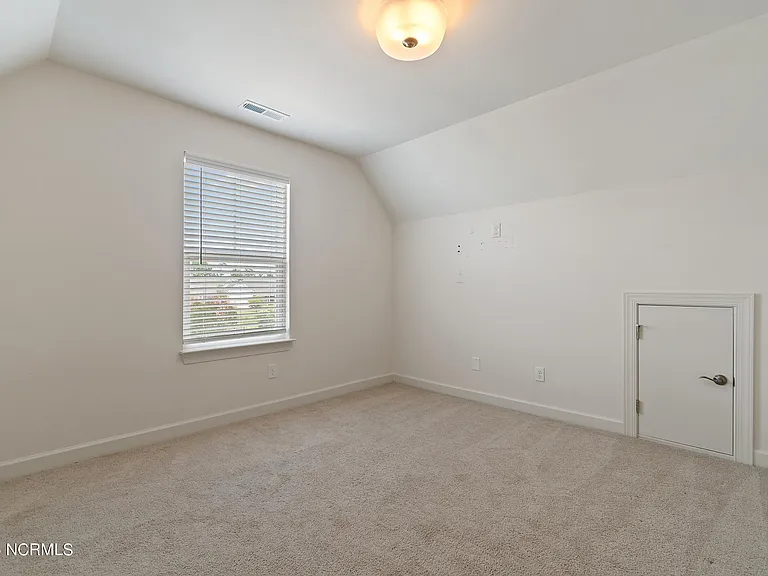 3219 Bay Winds Dr — Photo 21