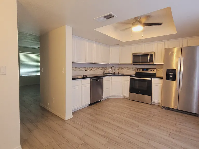 19601 N 7th St #1105 — Photo 5