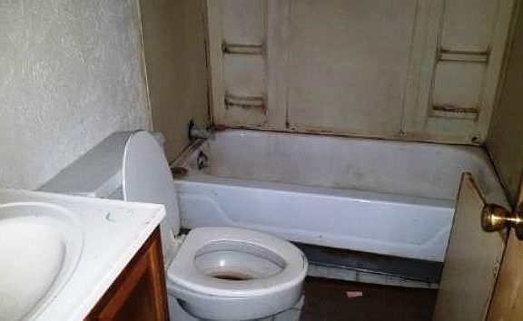 4th image of 1501 Francis Ln